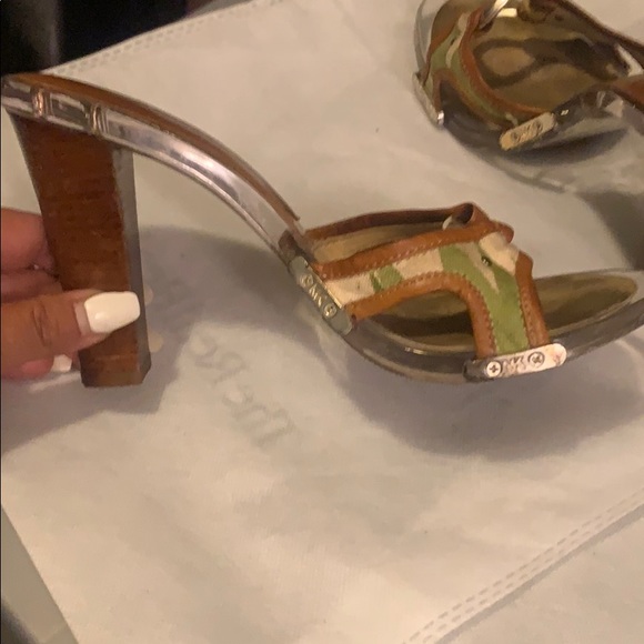 Micheal kors heels - Picture 6 of 7